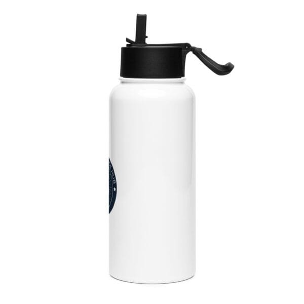 Stainless steel water bottle with a straw lid - Image 3