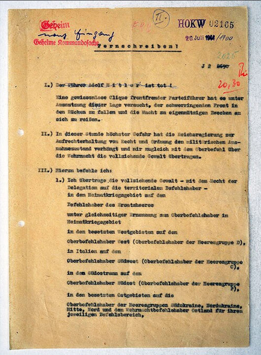 Typed German teleprinter message (Fernschreiben) stamped "Geheim" (Secret) and dated 20 July 1944, opening with the line declaring that Führer Adolf Hitler is dead — the Operation Valkyrie mobilization order sent from the Bendlerblock.